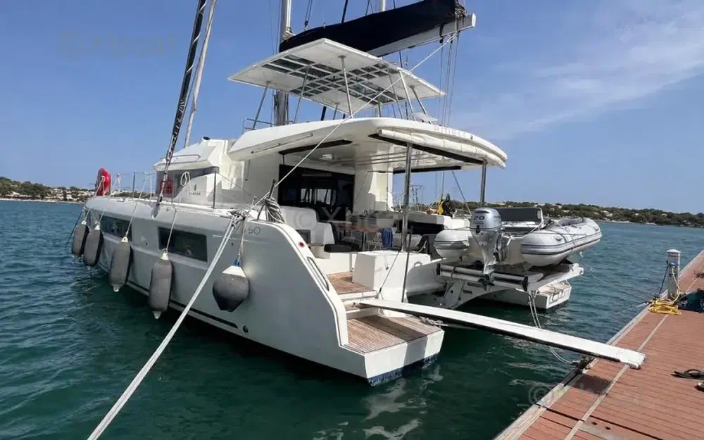 slider 0 Lagoon 50