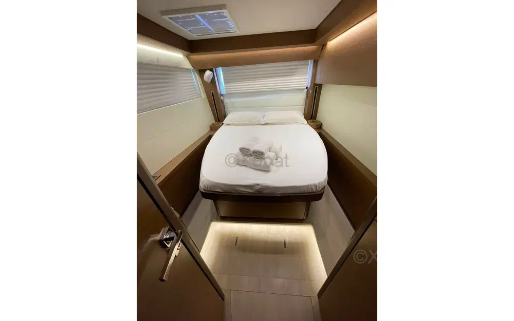 slider 8 Lagoon 50