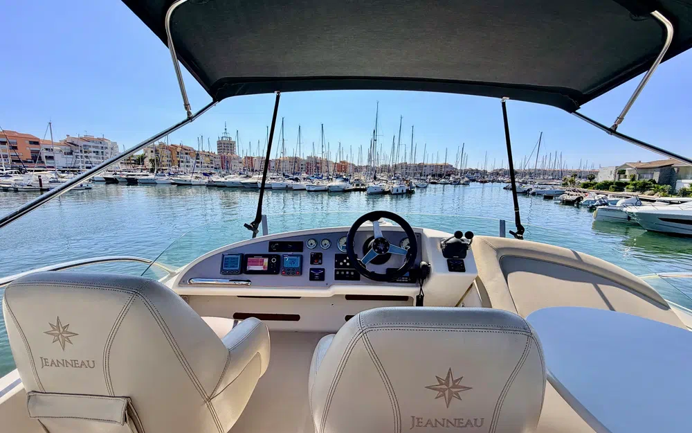 slider 9 Jeanneau Prestige 36