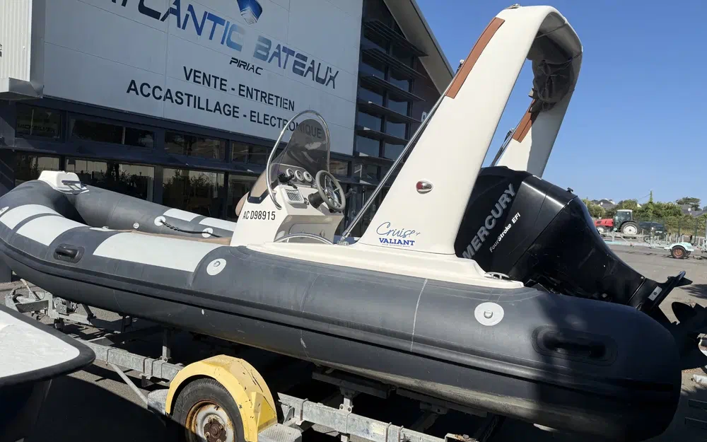 slider 2 Valiant 620 Cruiser