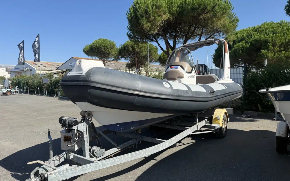 slider 6 Valiant 620 Cruiser