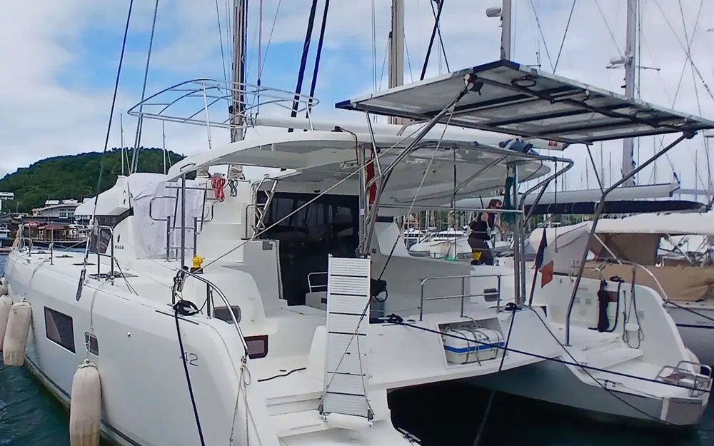 slider 9 Lagoon 42