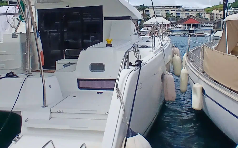 slider 12 Lagoon 42