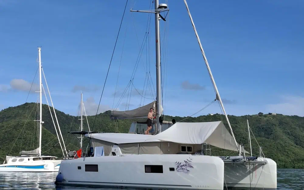 slider 37 Lagoon 42