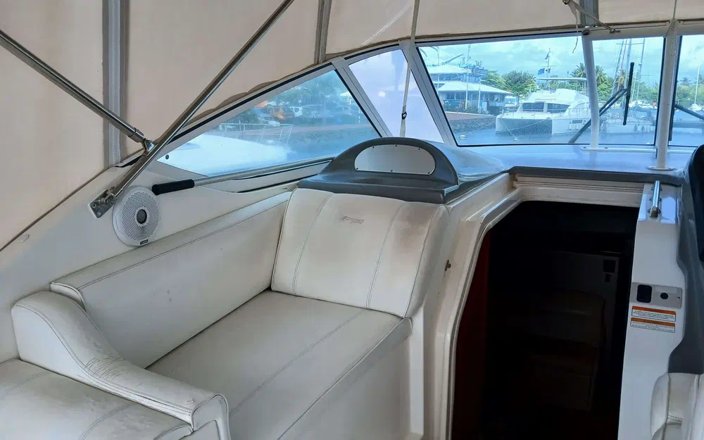 slider 18 Cruisers Yachts 415