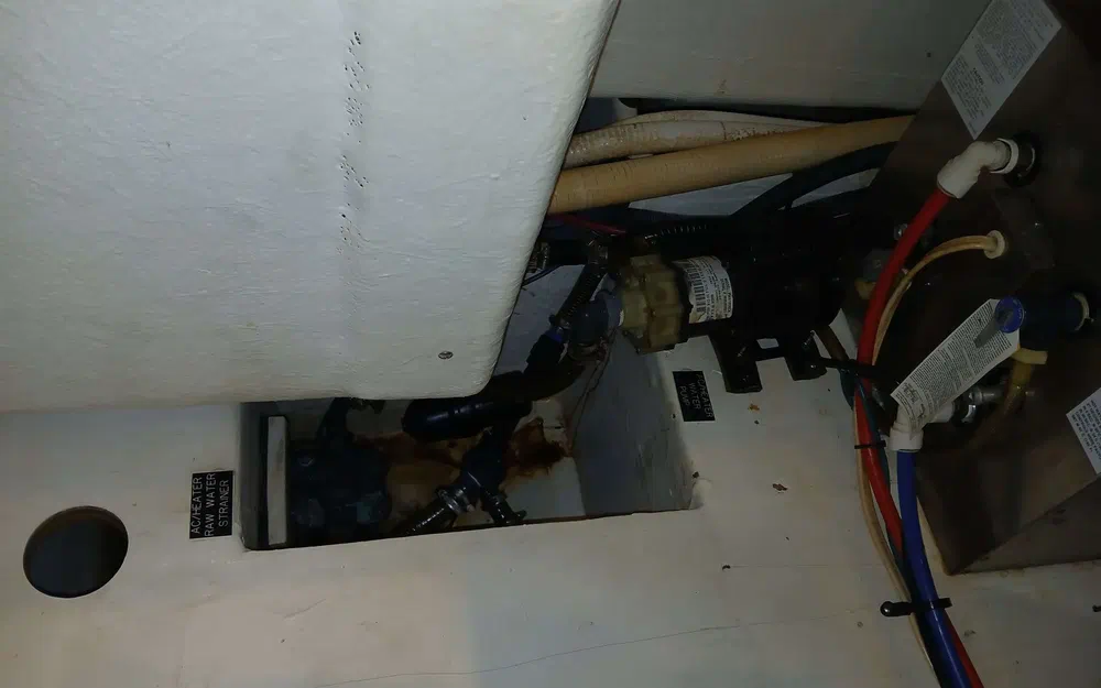 slider 27 Cruisers Yachts 415