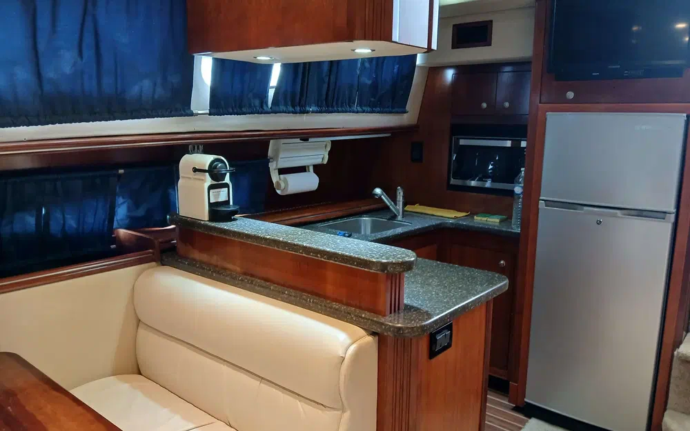 slider 31 Cruisers Yachts 415