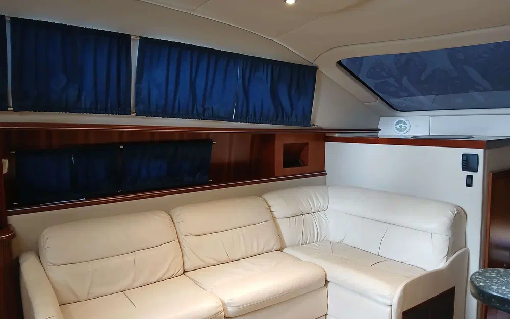 slider 32 Cruisers Yachts 415