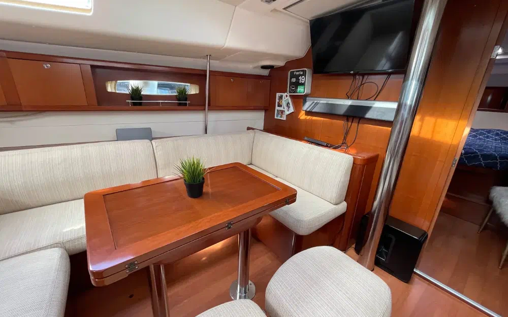 slider 16 Beneteau Oceanis 50