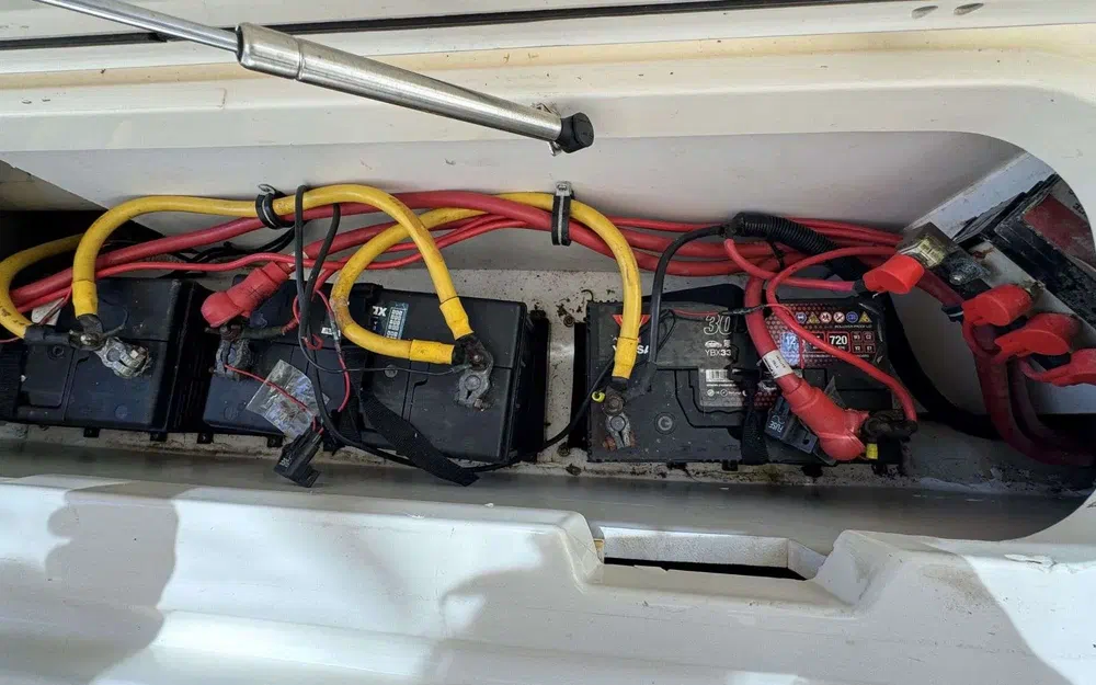 slider 43 Pursuit OS 375 Offshore