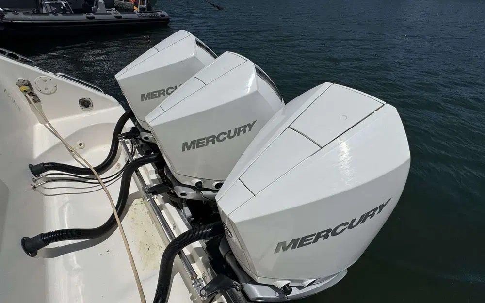 slider 14 Pursuit OS 375 Offshore