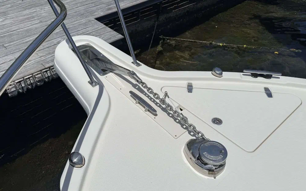 slider 8 Pursuit OS 375 Offshore