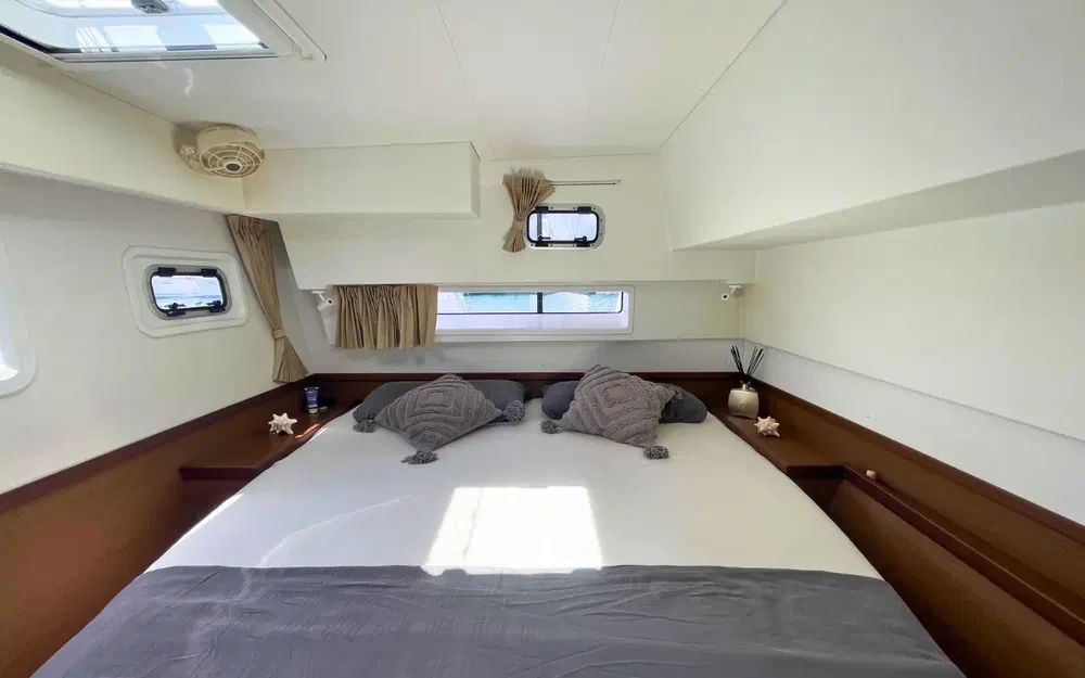 slider 31 Lagoon 42