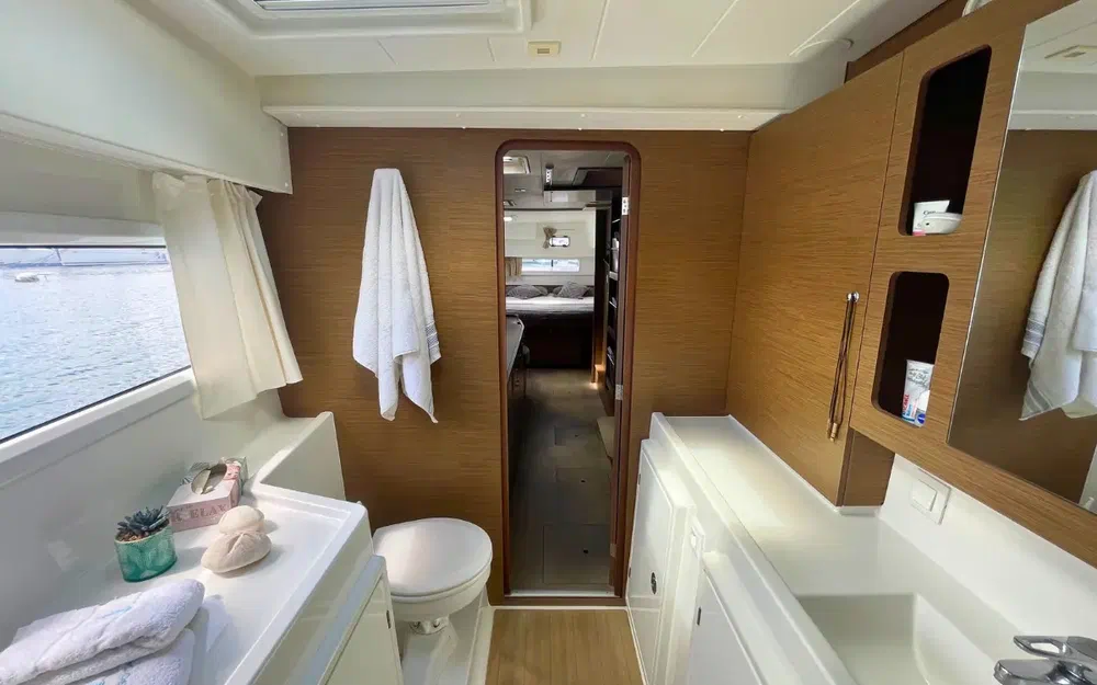slider 36 Lagoon 42