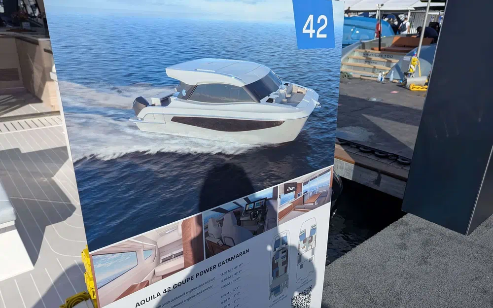 slider 3 Aquila 42 Coupe