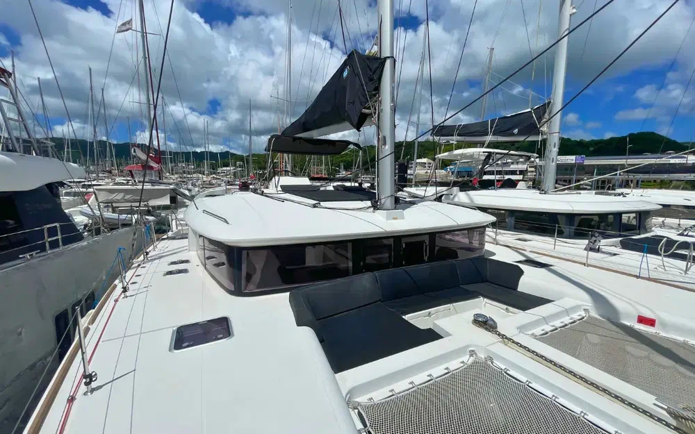 slider 1 Lagoon 450 F