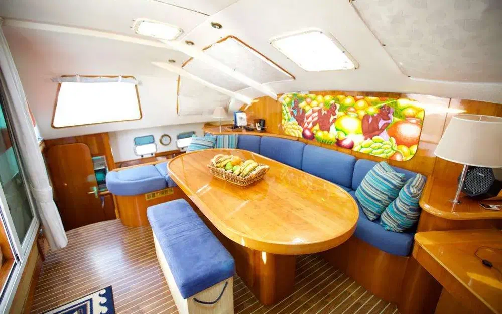 slider 10 Alliaura Marine Privilege 37