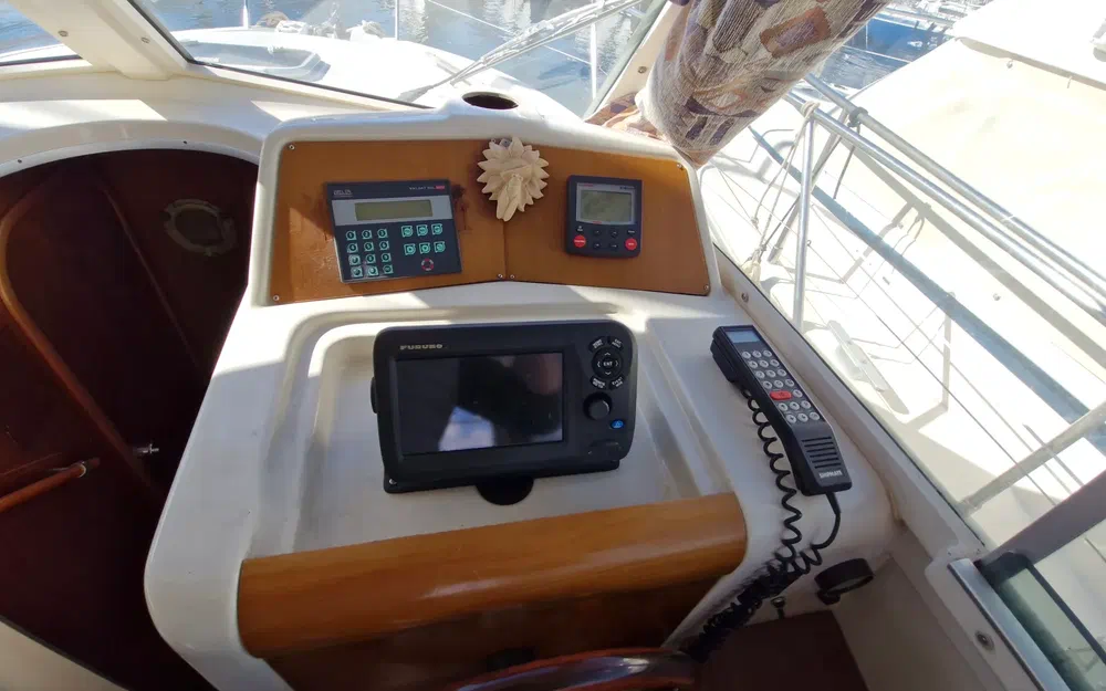 slider 9 Beneteau Antares Serie 9