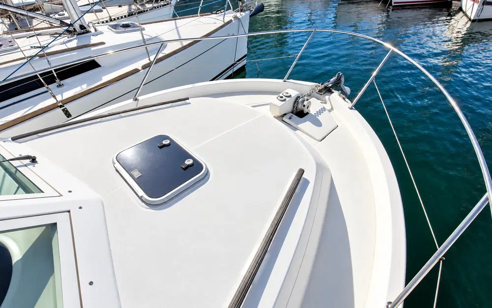 slider 4 Beneteau Antares Serie 9