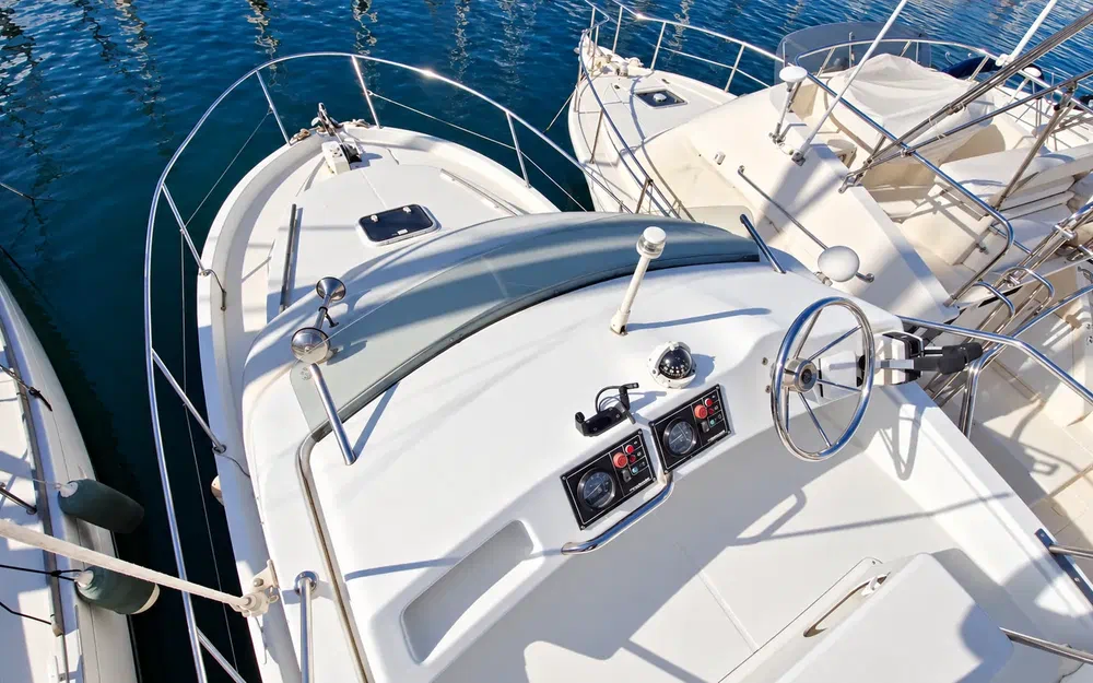 slider 6 Beneteau Antares Serie 9