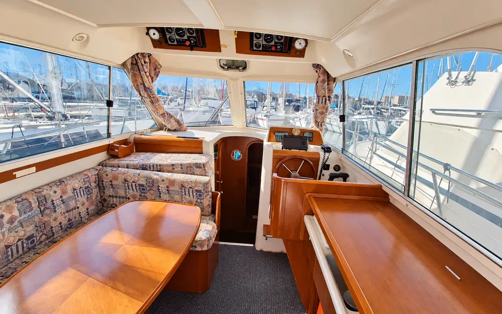 slider 2 Beneteau Antares Serie 9