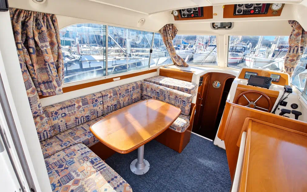 slider 12 Beneteau Antares Serie 9