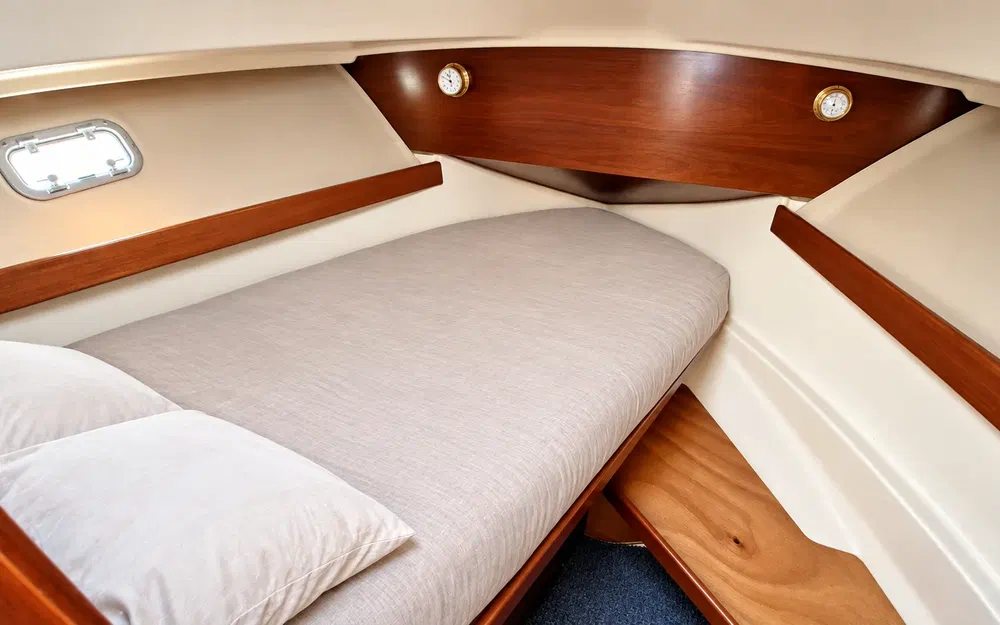slider 13 Beneteau Antares Serie 9