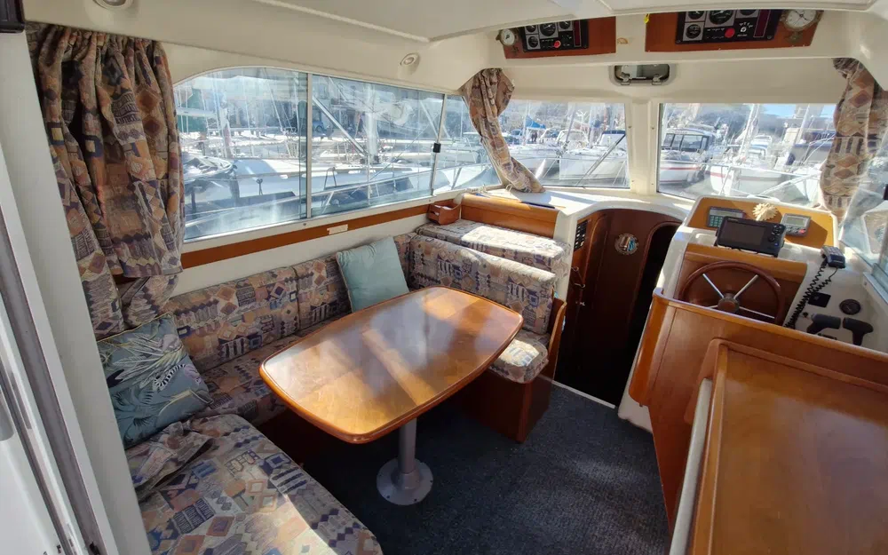 slider 4 Beneteau Antares Serie 9