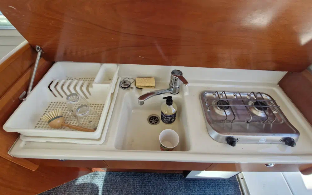 slider 8 Beneteau Antares Serie 9