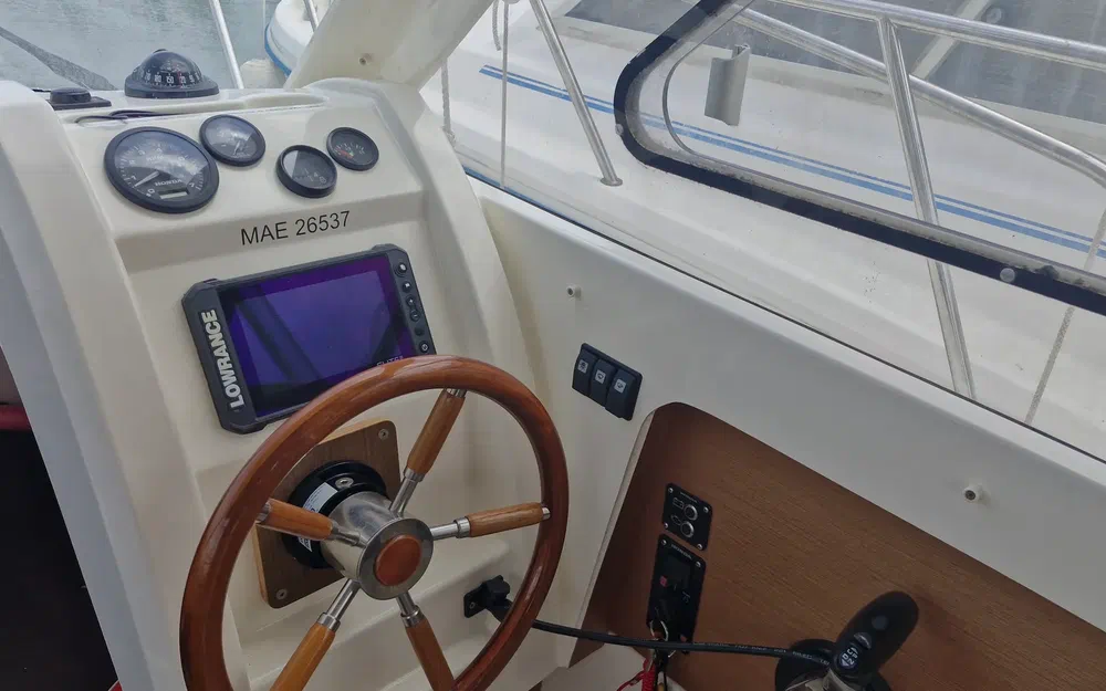 slider 10 Jeanneau Merry Fisher 645