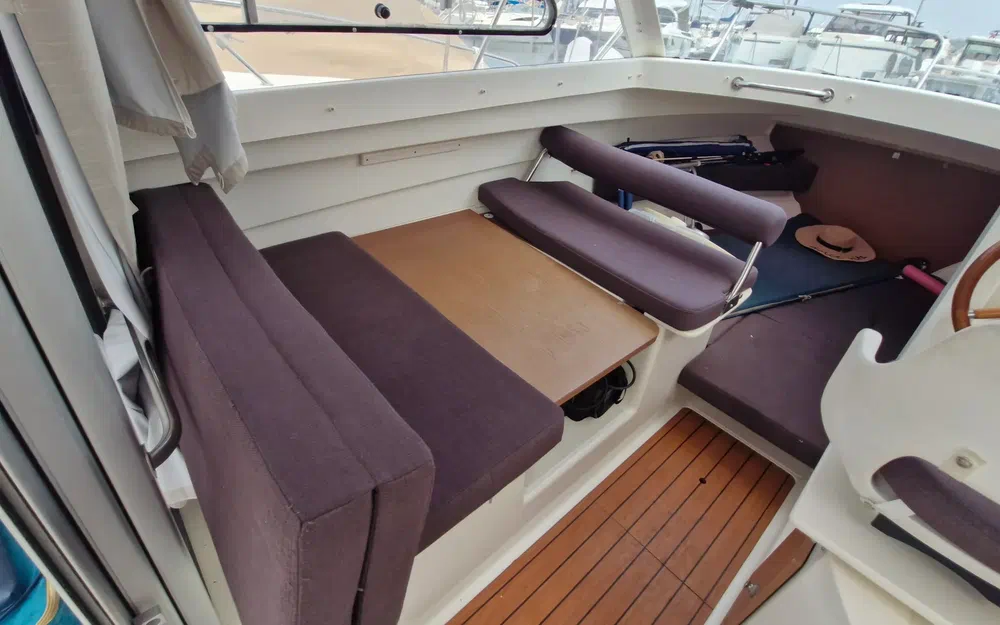 slider 6 Jeanneau Merry Fisher 645