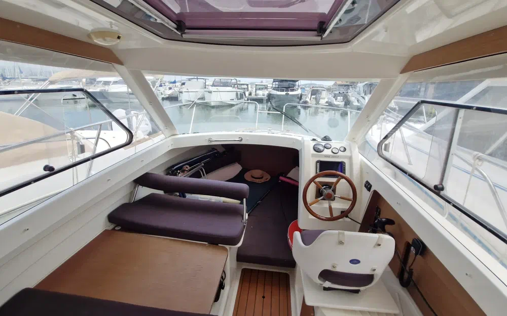 slider 7 Jeanneau Merry Fisher 645