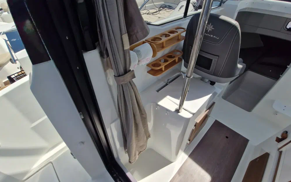 slider 14 Jeanneau MERRY FISHER 795 MARLIN