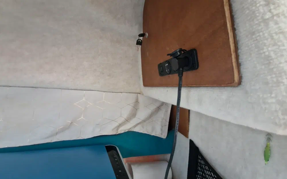 slider 10 Jeanneau Leader 605