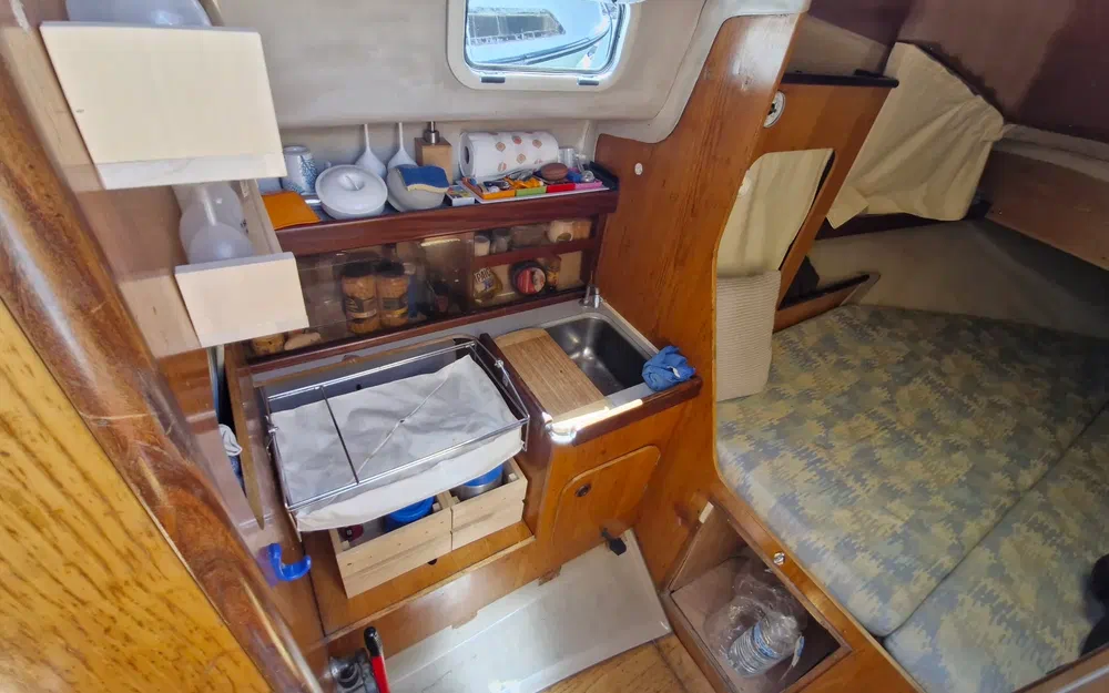slider 13 Beneteau Antares 730