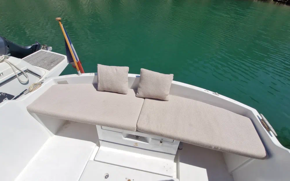 slider 19 Beneteau Antares 730