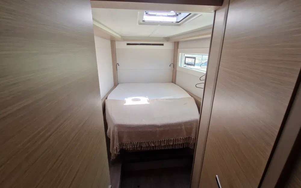 slider 13 Lagoon 46