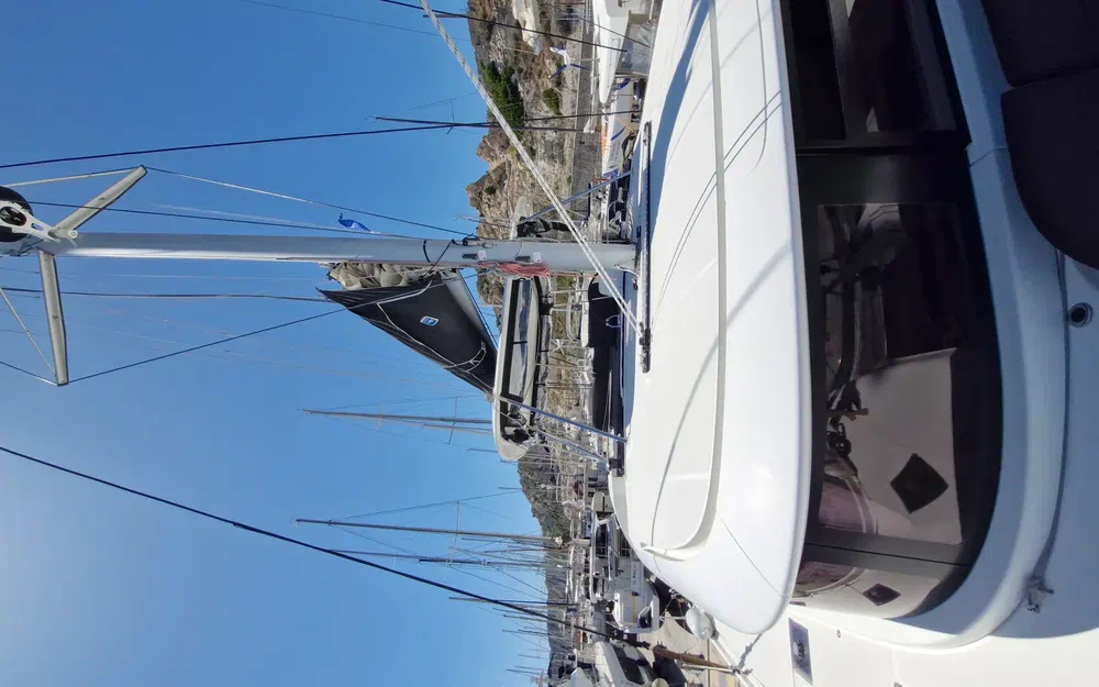 slider 22 Lagoon 46