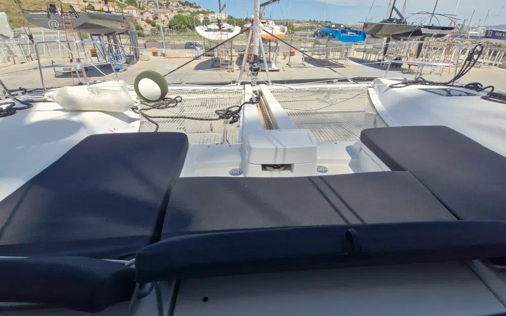 slider 37 Lagoon 46