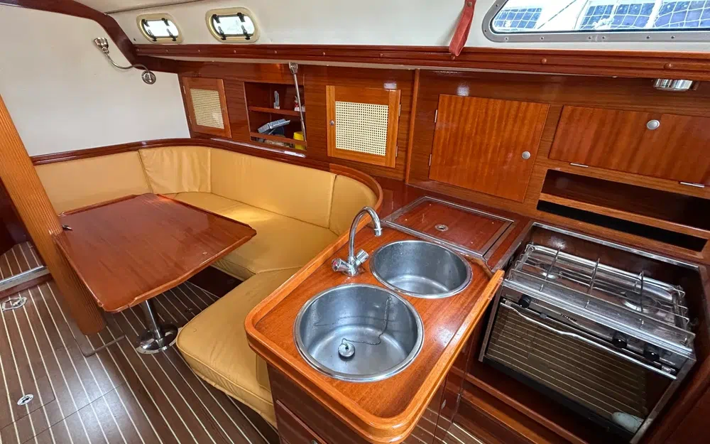 slider 21 Hanse 371