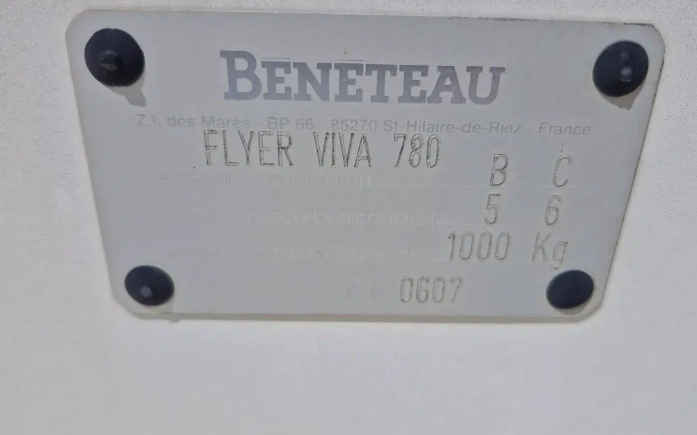slider 7 Beneteau Flyer Viva 7.80
