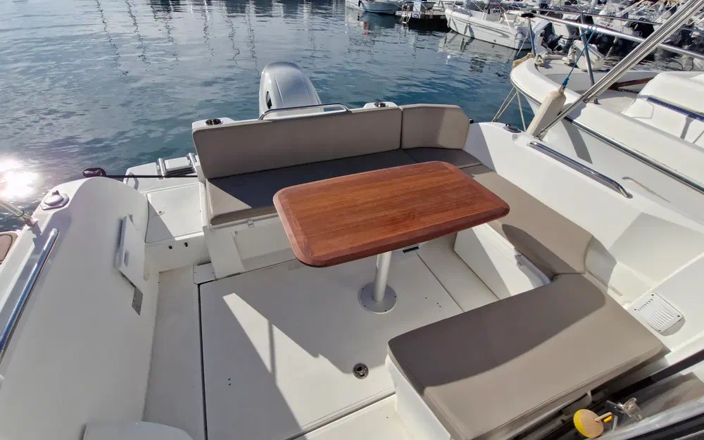 slider 16 Beneteau Antares 8 OB