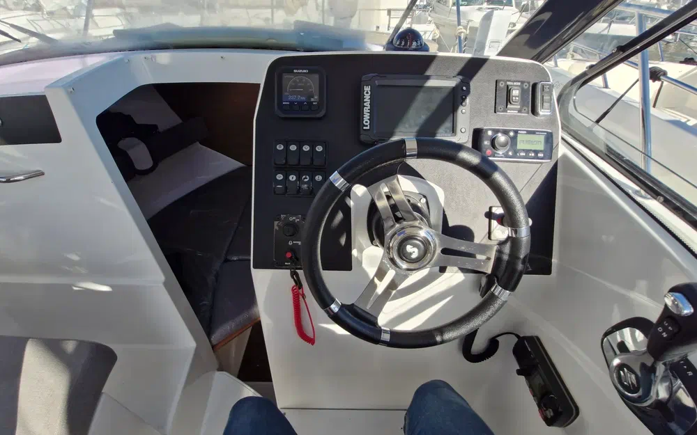 slider 7 Beneteau Antares 8 OB