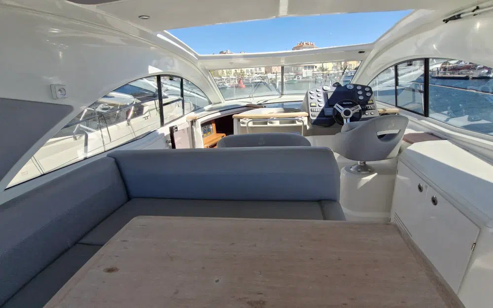 slider 9 Beneteau GT 44