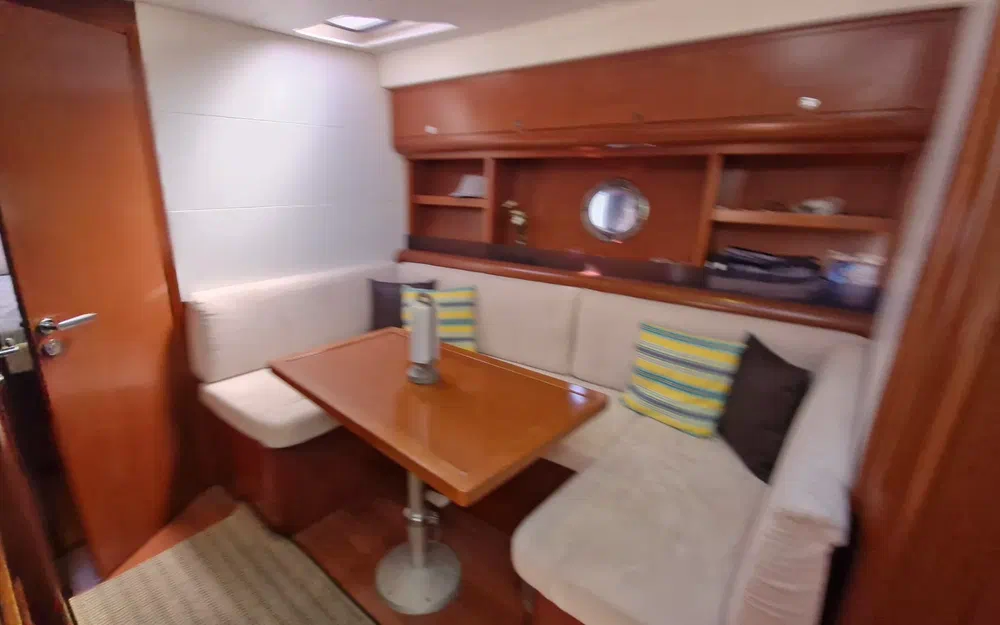 slider 14 Beneteau GT 44