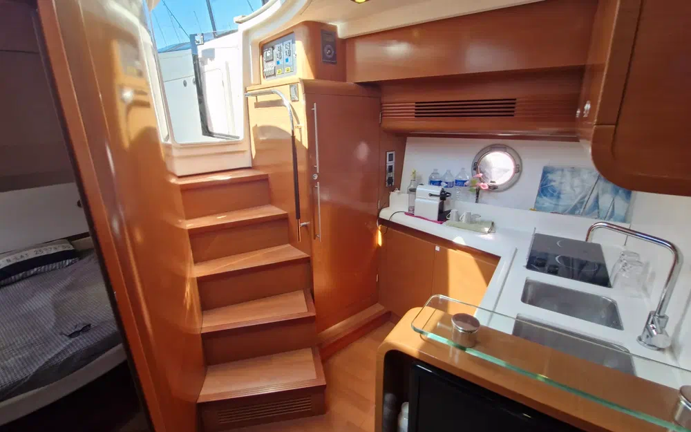 slider 15 Beneteau GT 44
