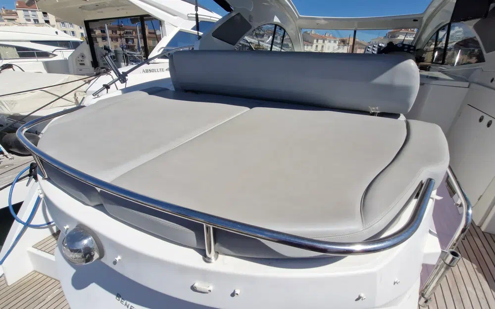 slider 26 Beneteau GT 44