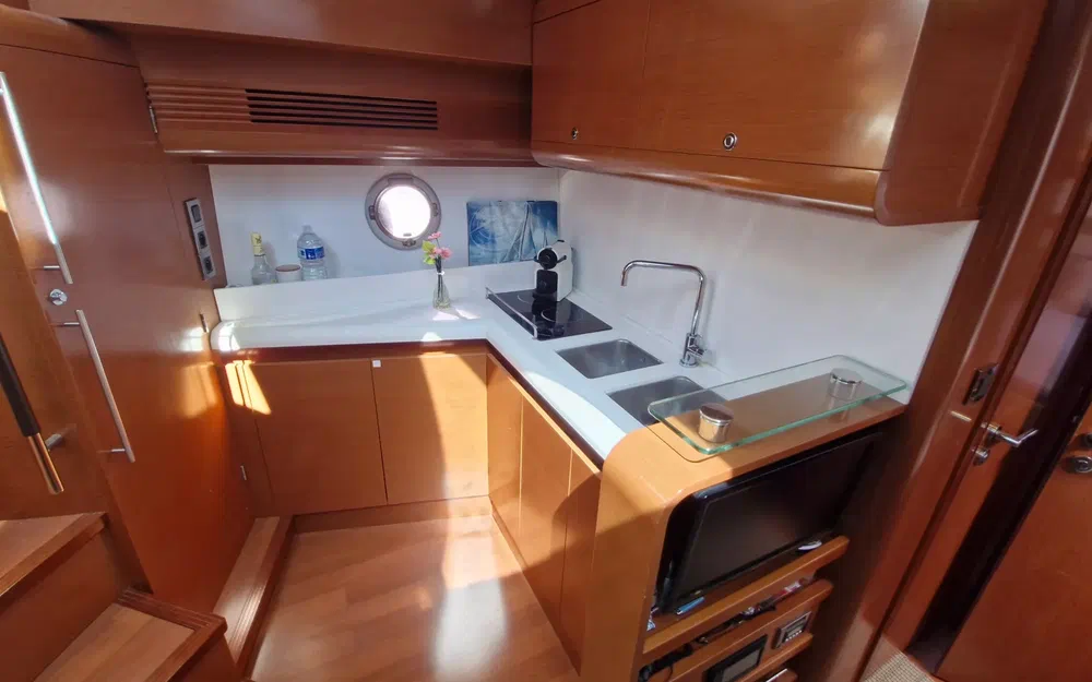 slider 8 Beneteau GT 44