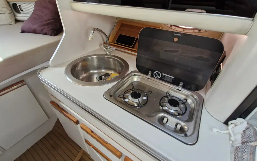 slider 18 Cruisers Yachts 3070 Rogue