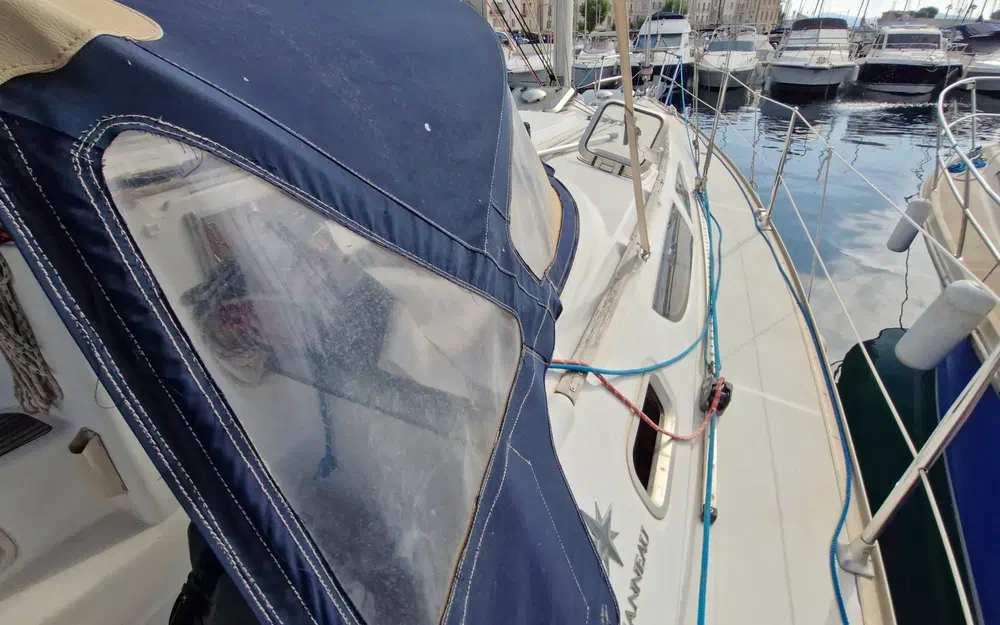 slider 21 Jeanneau Sun Odyssey 35